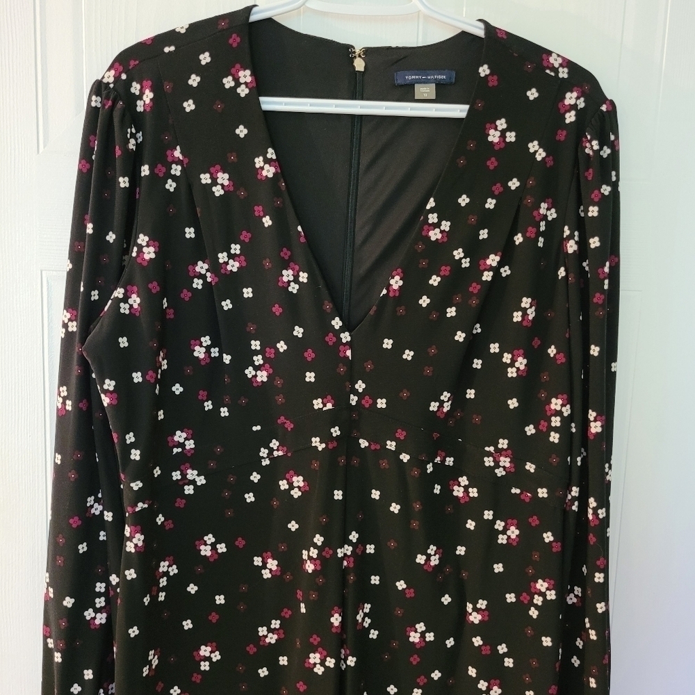 Tommy Hilfiger L/S V-Neck Dress Ditzy Flower Pattern Zip Ruffle Hem Size 12